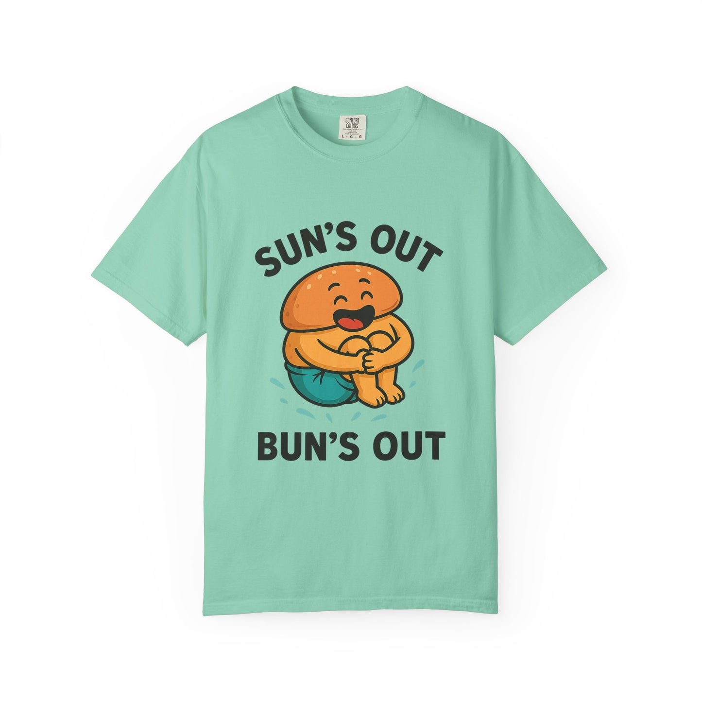 Sun’s Out, Bun’s Out T-Shirt – Funny Summer Graphic Tee for BBQs & Pool Days